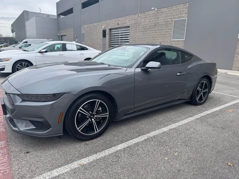 2025 Ford S650 Mustang - Image 2 of 6