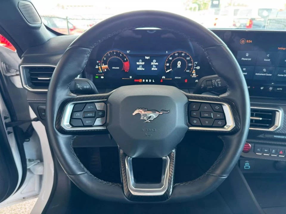 2025 Ford S650 Mustang - Image 2 of 18