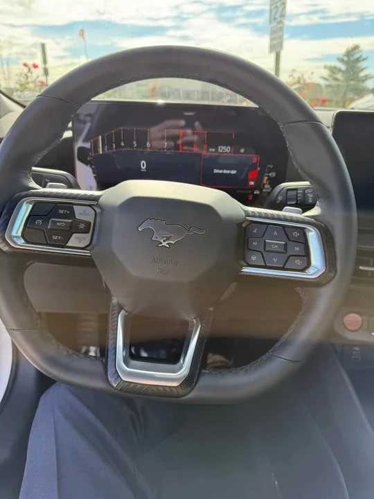 2025 Ford S650 Mustang - Image 5 of 7