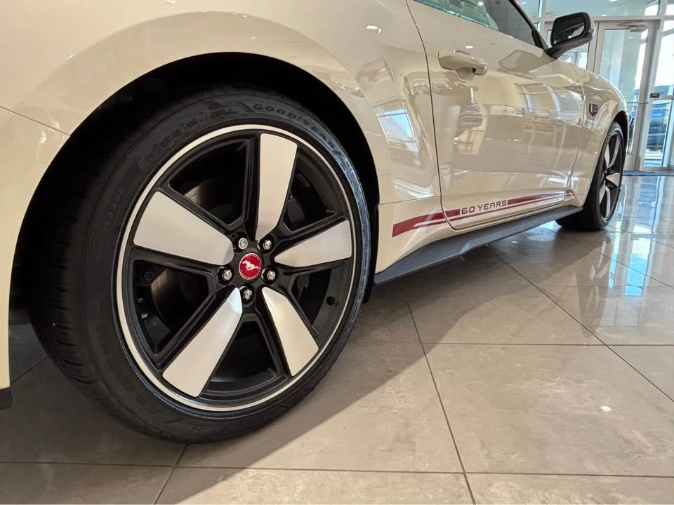2025 Ford S650 Mustang - Image 3 of 8