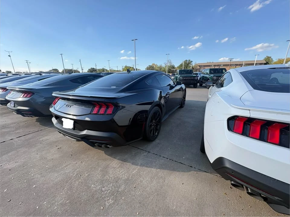 2025 Ford S650 Mustang - Image 4 of 9