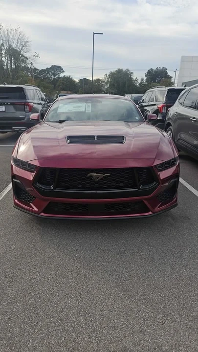 2025 Ford S650 Mustang - Image 2 of 13