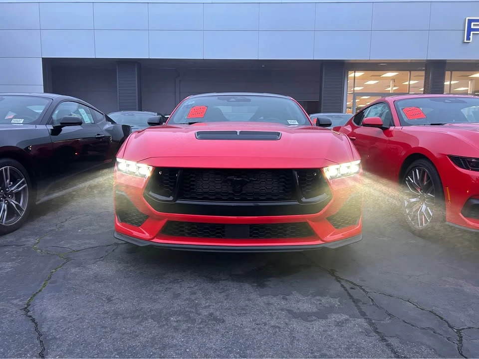 2025 Ford S650 Mustang - Image 2 of 2