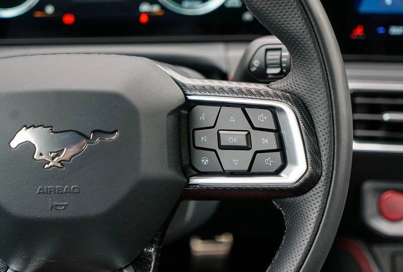2025 Ford S650 Mustang - Image 9 of 15