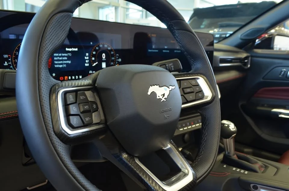 2025 Ford S650 Mustang - Image 10 of 12