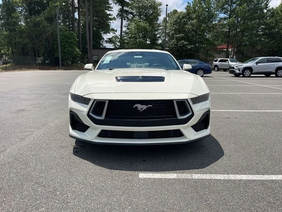 2025 Ford S650 Mustang - Image 2 of 14