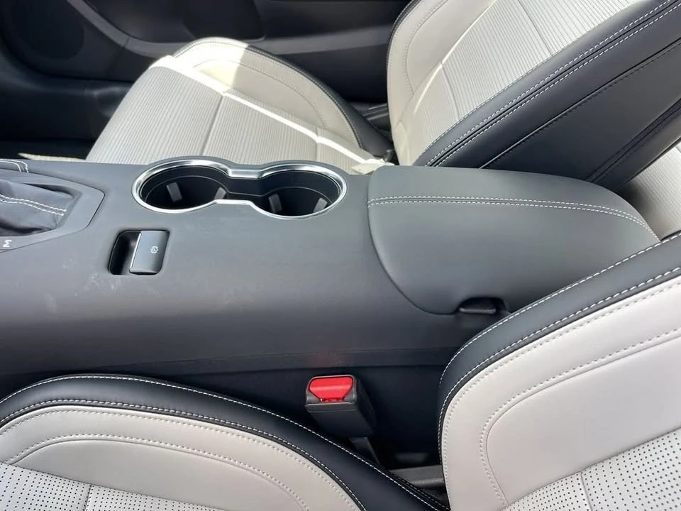 2025 Ford S650 Mustang - Image 11 of 14