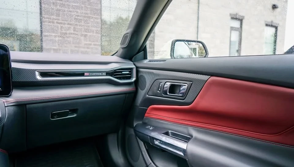 2025 Ford S650 Mustang - Image 9 of 13