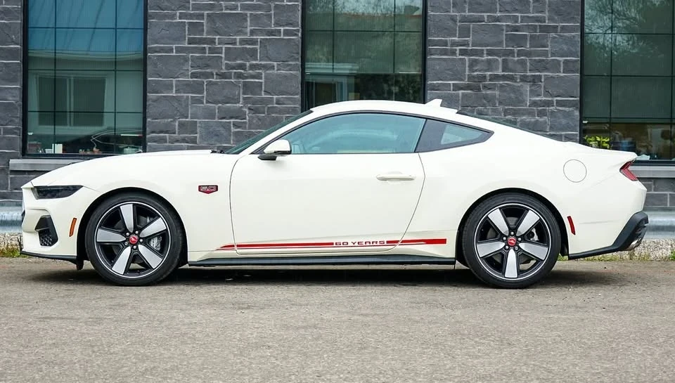 2025 Ford S650 Mustang - Image 4 of 13