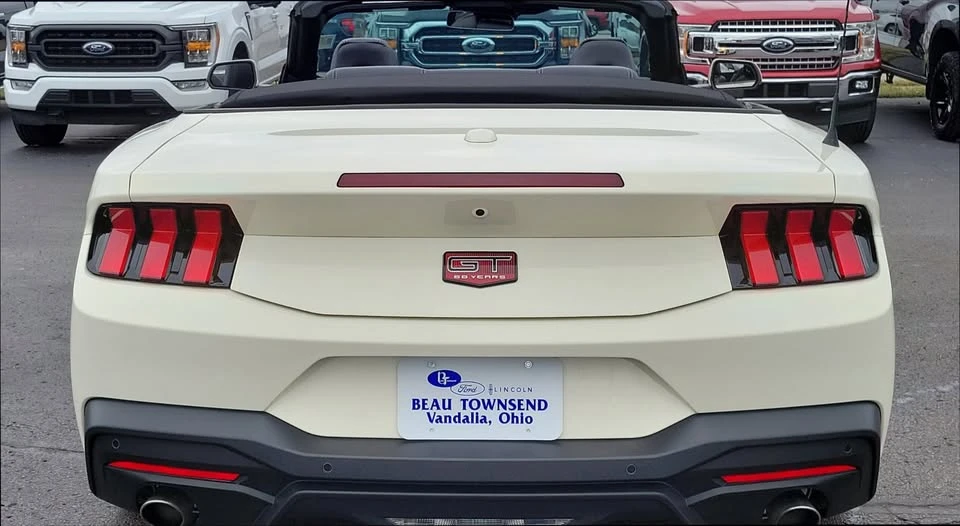 2025 Ford S650 Mustang - Image 3 of 18
