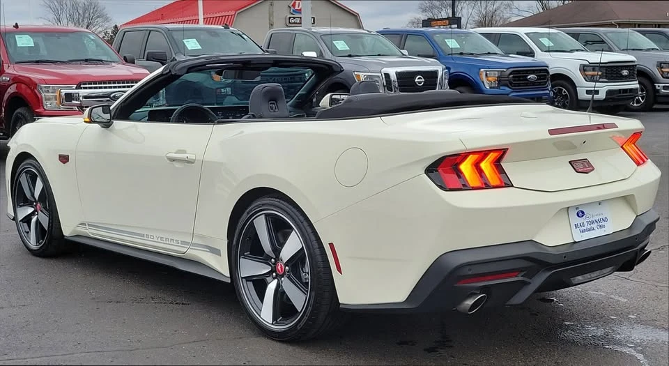 2025 Ford S650 Mustang - Image 4 of 18