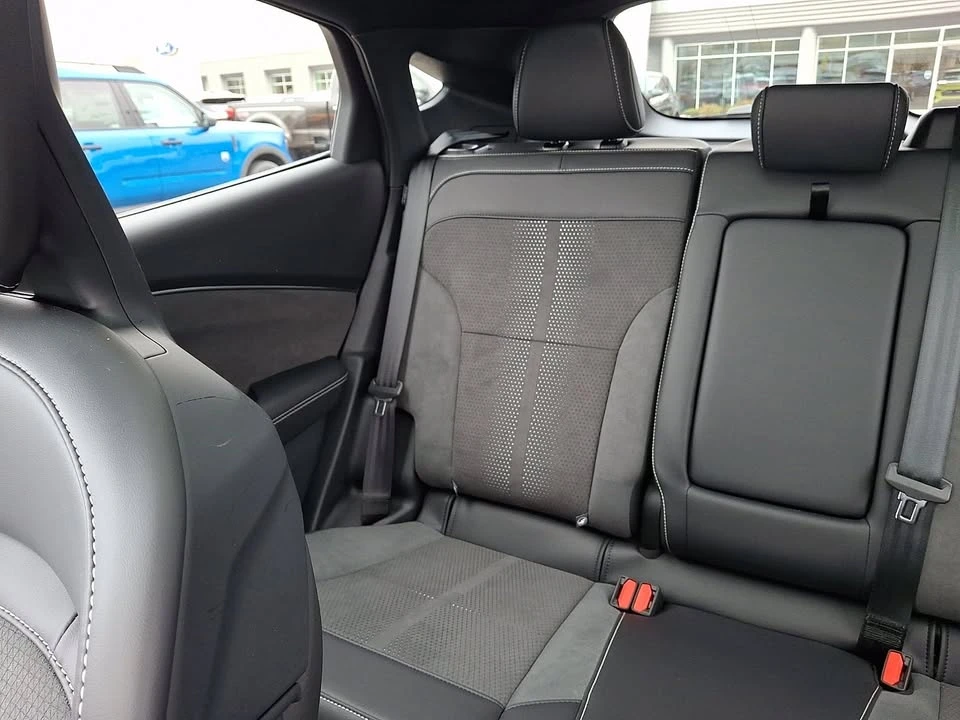 2025 Ford Mustang Mach-E - Image 18 of 20
