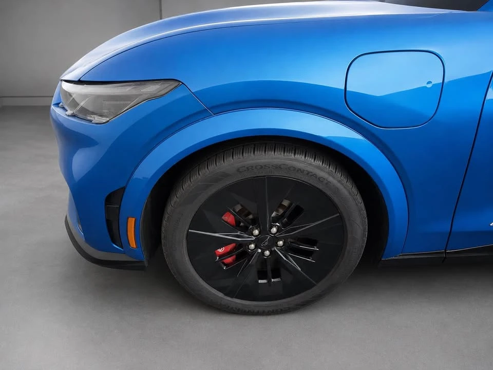 2025 Ford Mustang Mach-E - Image 3 of 4