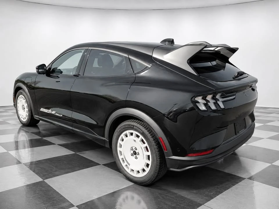 2025 Ford Mustang Mach-E - Image 3 of 4