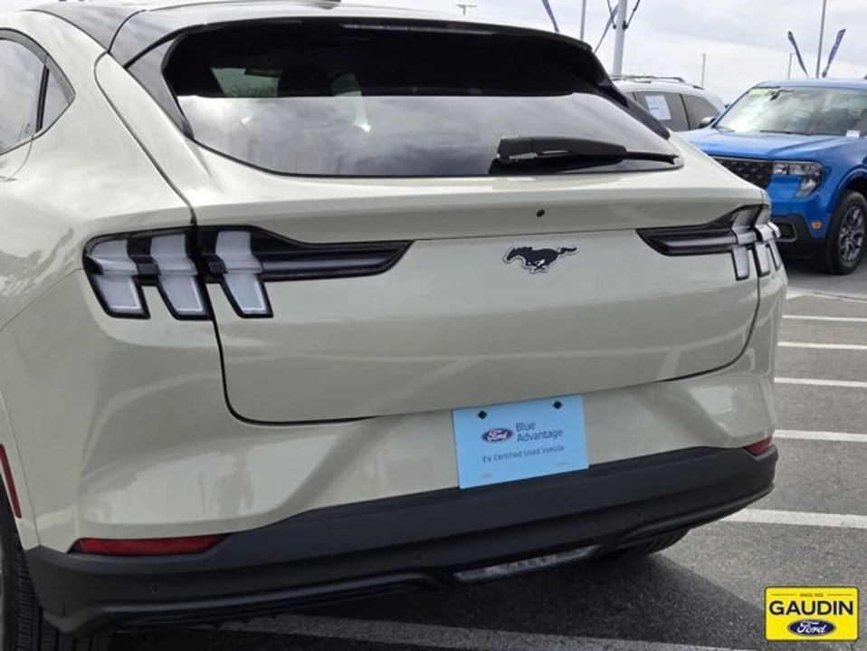2025 Ford Mustang Mach-E - Image 5 of 9