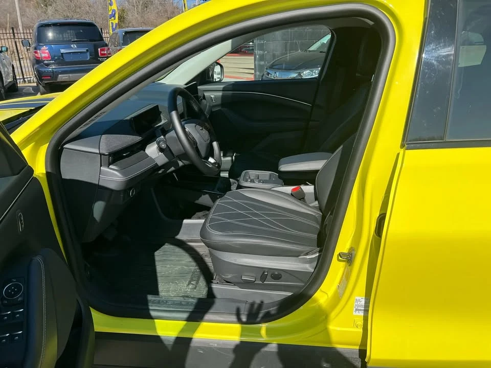 2025 Ford Mustang Mach-E - Image 5 of 12