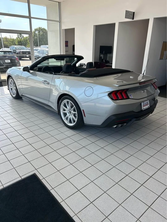 2025 Ford S650 Mustang - Image 3 of 17