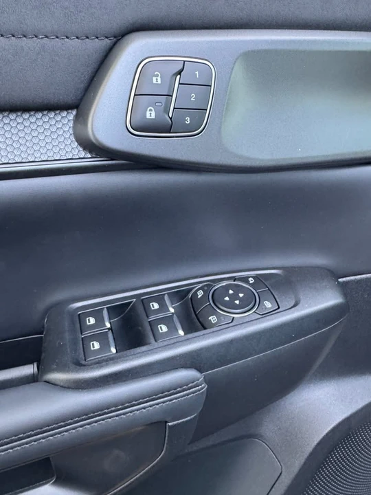 2025 Ford Ranger Raptor 5th Gen - Image 9 of 19