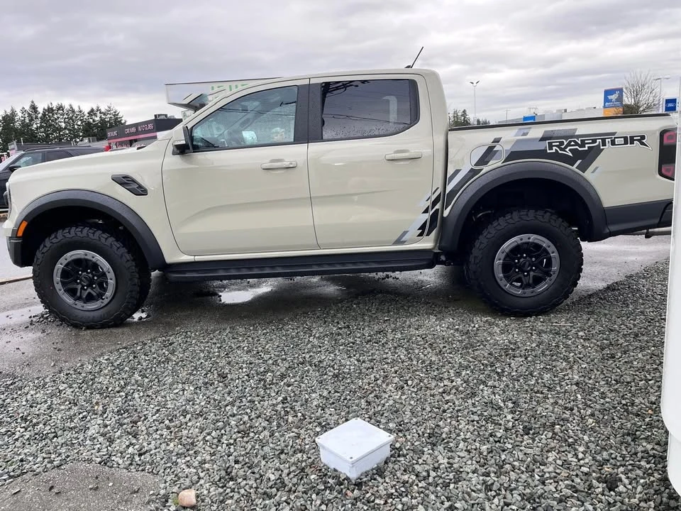 2025 Ford Ranger Raptor 5th Gen - Image 4 of 8