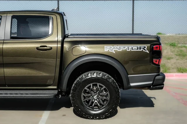 2025 Ford Ranger Raptor 5th Gen - Image 14 of 17