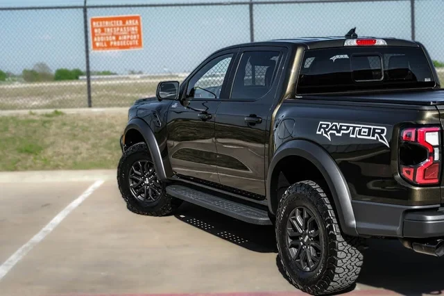 2025 Ford Ranger Raptor 5th Gen - Image 10 of 17