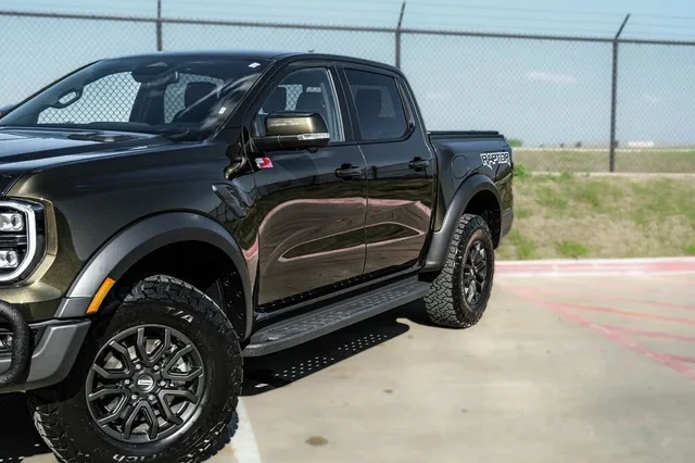 2025 Ford Ranger Raptor 5th Gen - Image 6 of 17