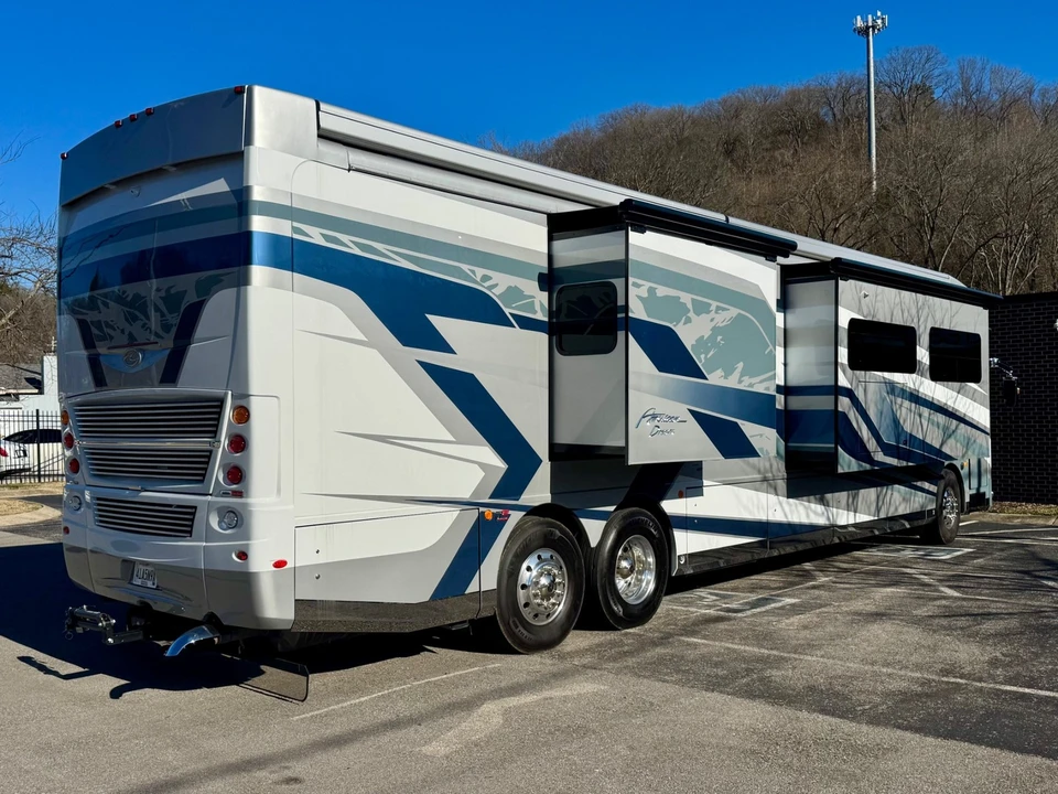 2025 Freightliner - Image 4 of 12