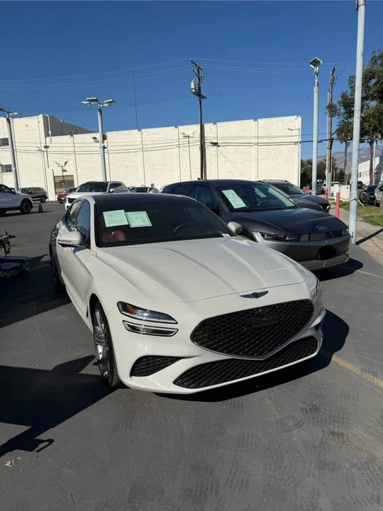 2025 Genesis G70 - Image 2 of 4