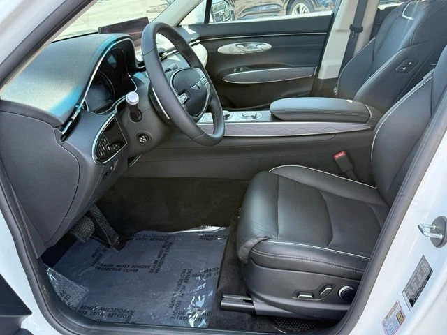 2025 Genesis GV70 - Image 11 of 21