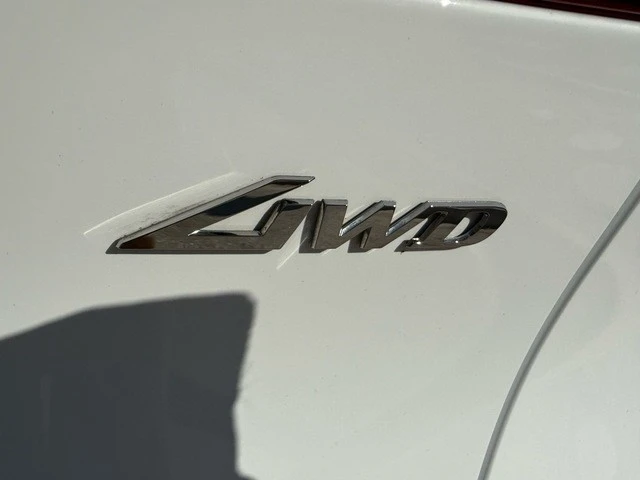 2025 Genesis GV70 - Image 20 of 21