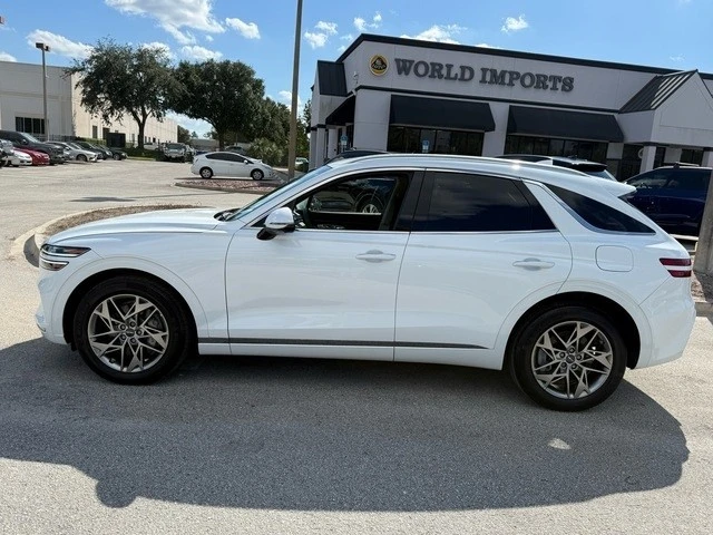 2025 Genesis GV70 - Image 9 of 21