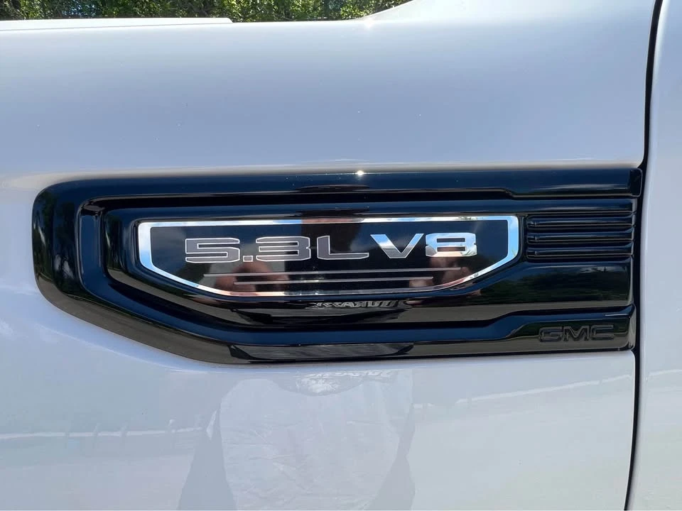 2025 GMC Sierra 5th Gen - Image 5 of 16