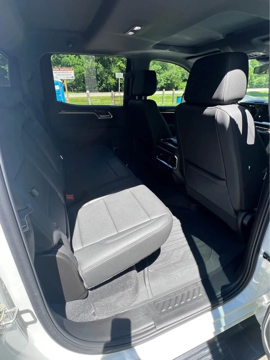 2025 GMC Sierra 5th Gen - Image 6 of 16