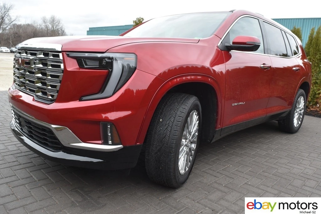 2025 GMC Acadia - Image 9 of 21