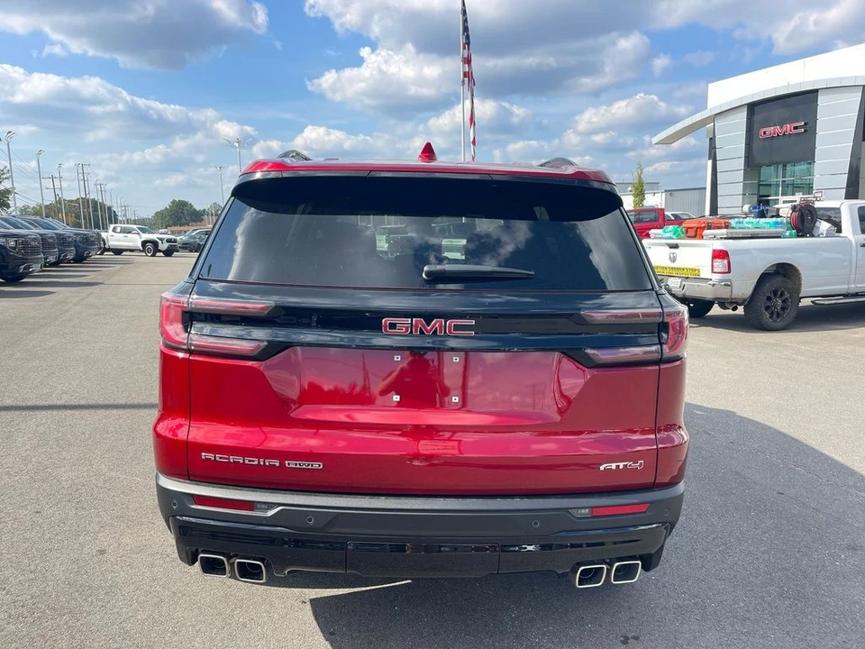 2025 GMC Acadia - Image 4 of 12