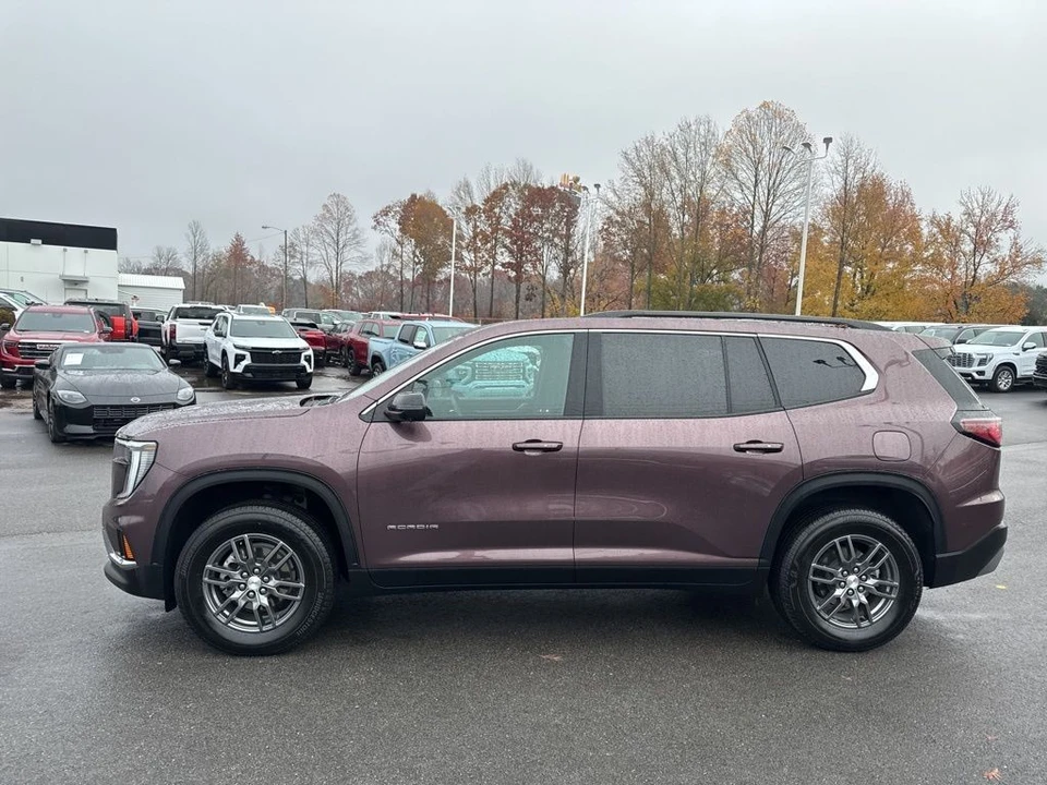 2025 GMC Acadia - Image 2 of 12