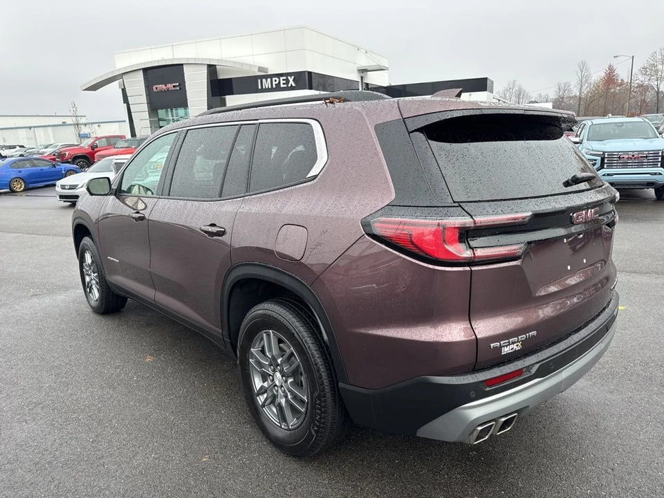 2025 GMC Acadia - Image 3 of 12