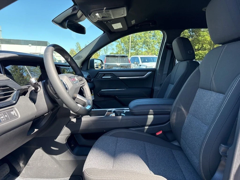 2025 GMC Acadia - Image 9 of 21