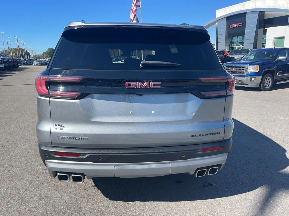 2025 GMC Acadia - Image 4 of 12