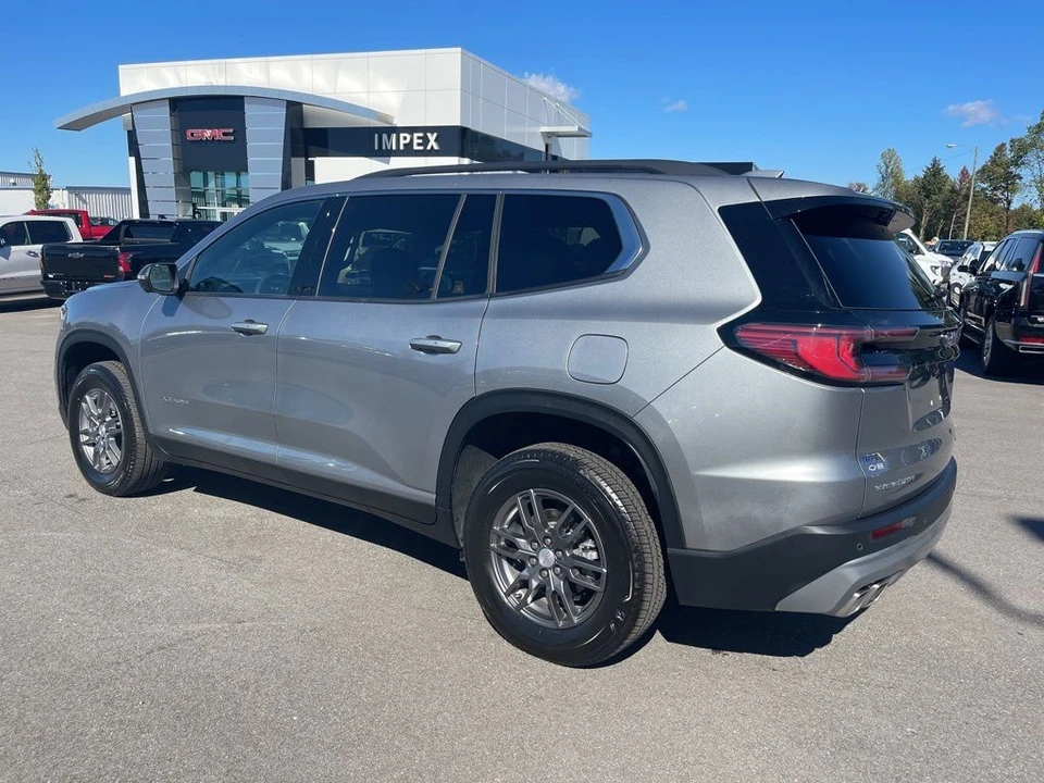 2025 GMC Acadia - Image 3 of 12