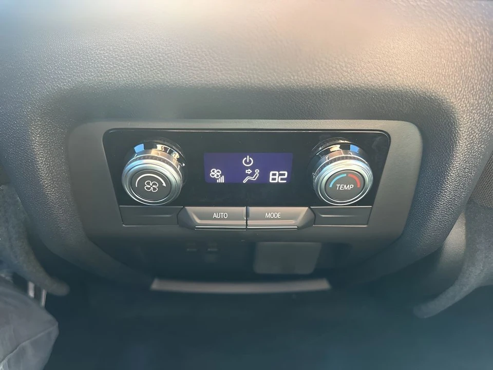 2025 GMC Acadia - Image 13 of 21