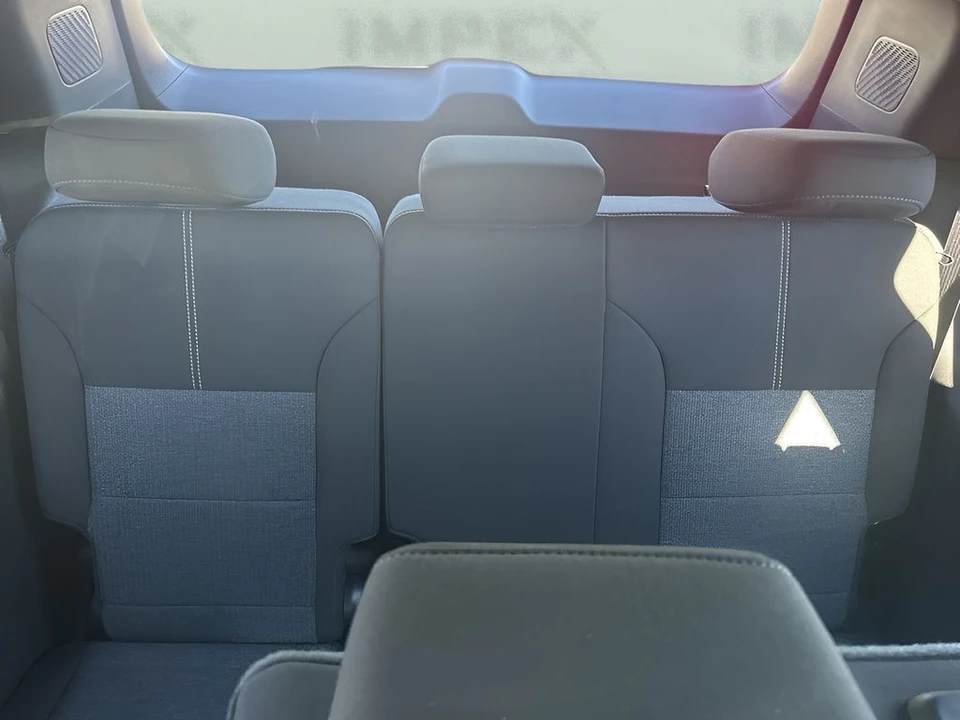 2025 GMC Acadia - Image 12 of 21