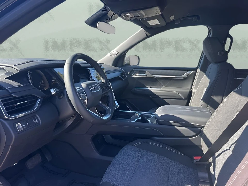 2025 GMC Acadia - Image 9 of 12