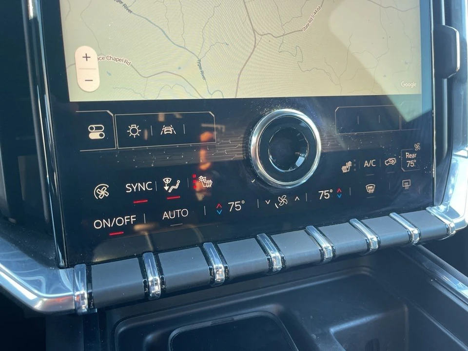 2025 GMC Acadia - Image 16 of 21