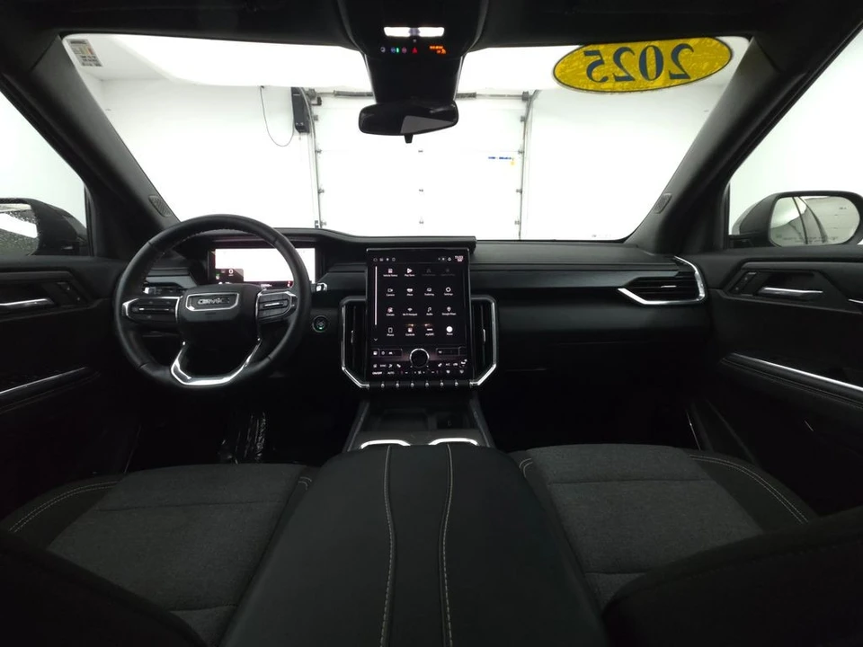 2025 GMC Acadia - Image 2 of 12