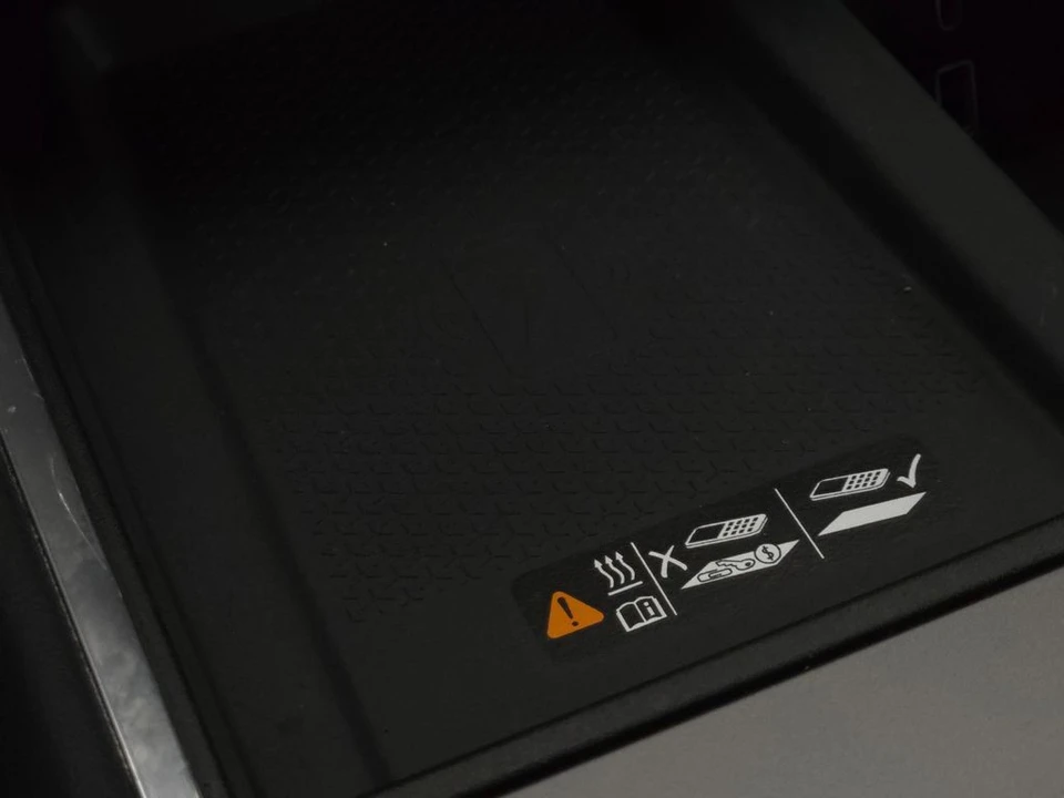 2025 GMC Acadia - Image 7 of 12