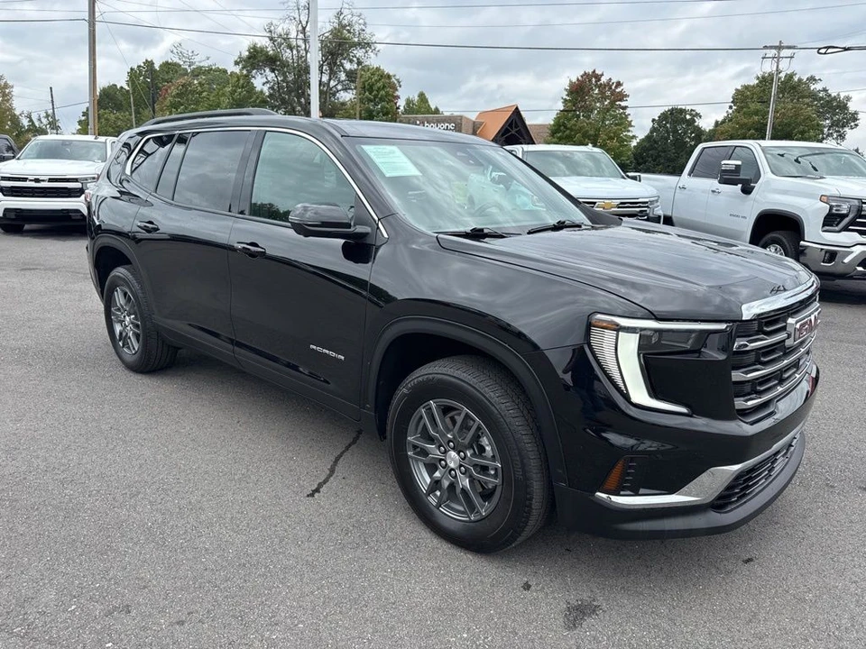 2025 GMC Acadia - Image 7 of 12