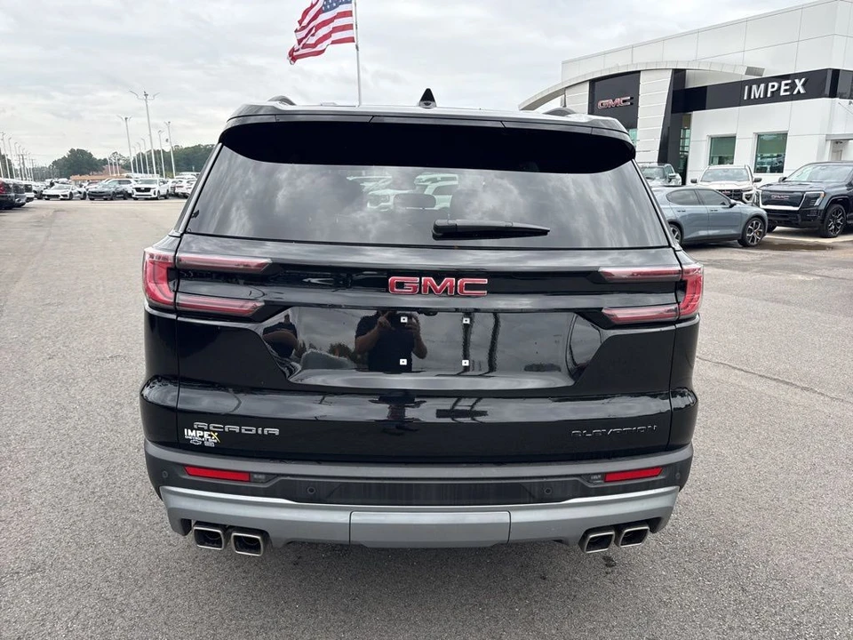 2025 GMC Acadia - Image 4 of 21