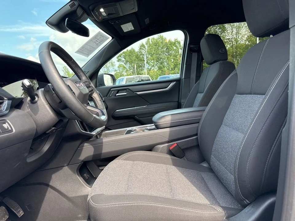 2025 GMC Acadia - Image 9 of 21