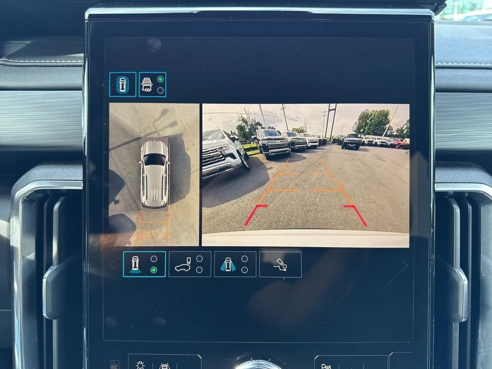 2025 GMC Acadia - Image 20 of 21
